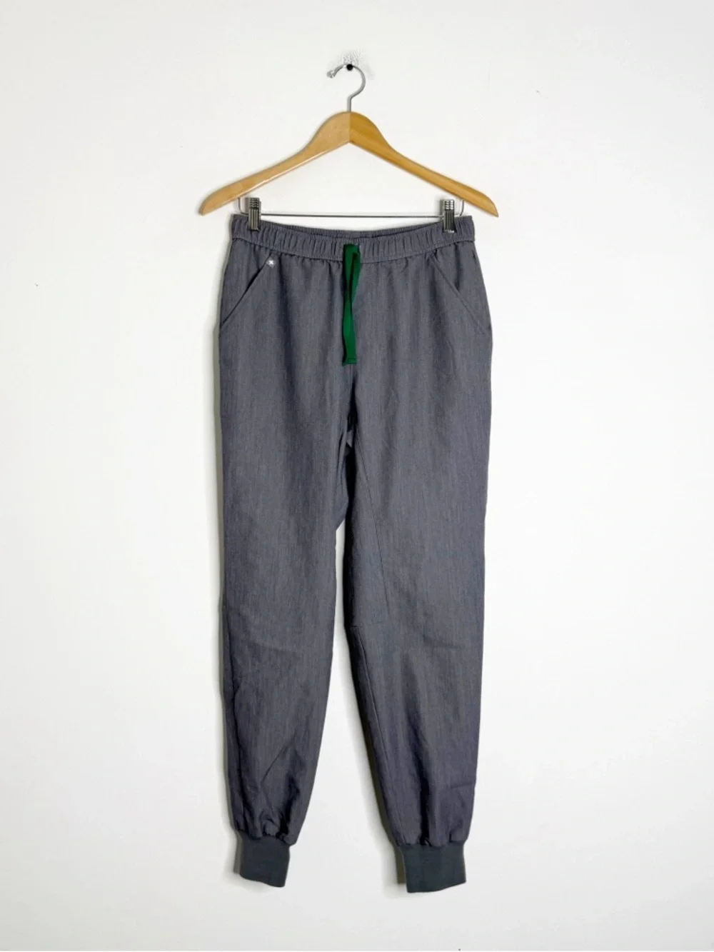 FIGS Scrub Set Small Gray Pink Ribbon Cancer Awareness Tansen Pants Chisec Top